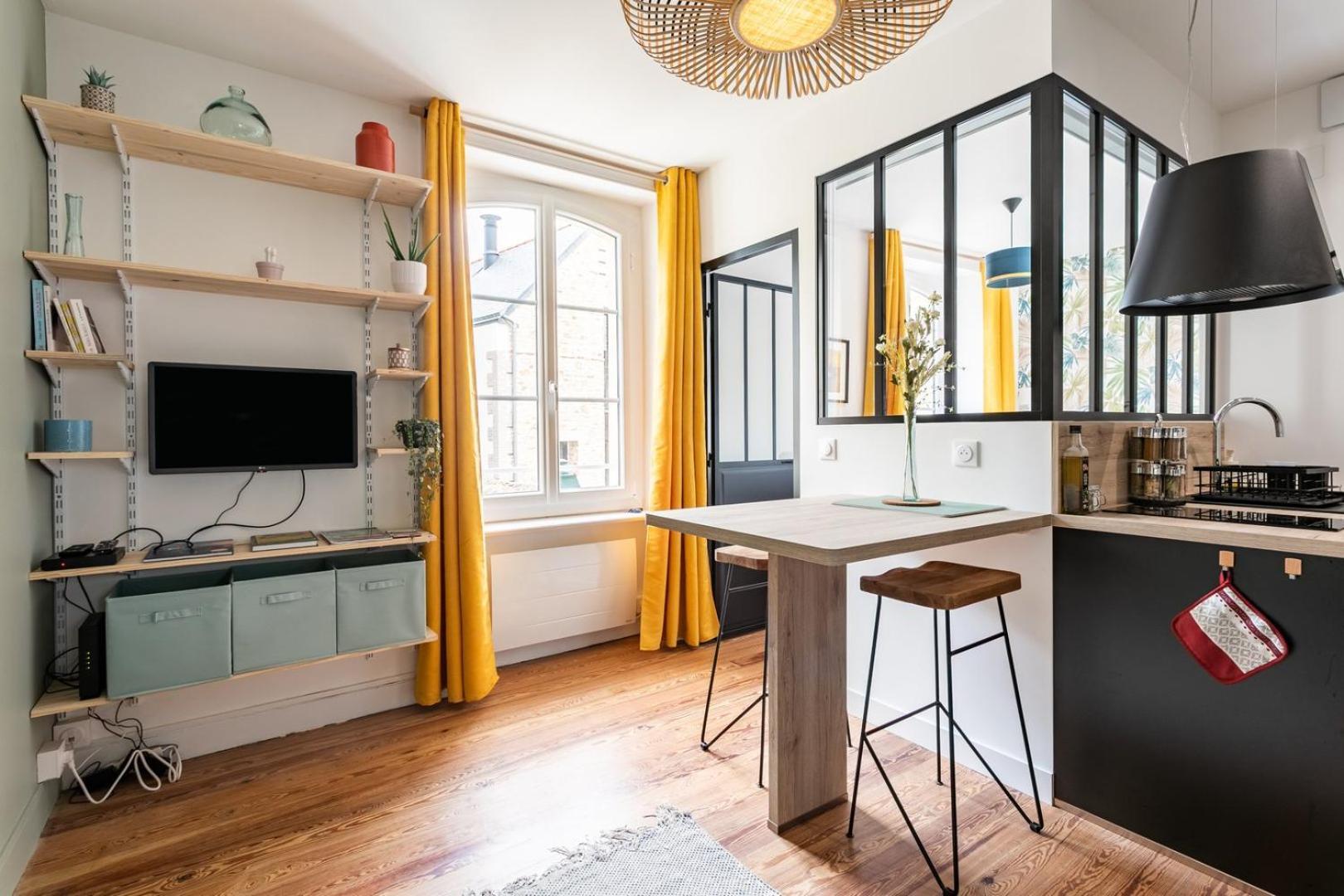 Appartement LUCELYNE - Beau T2 rénové - Plage à 400m - Au centre de Dinard Extérieur photo